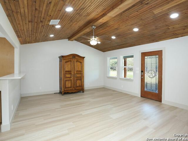 House for sale in Bandera House for sale in Bandera