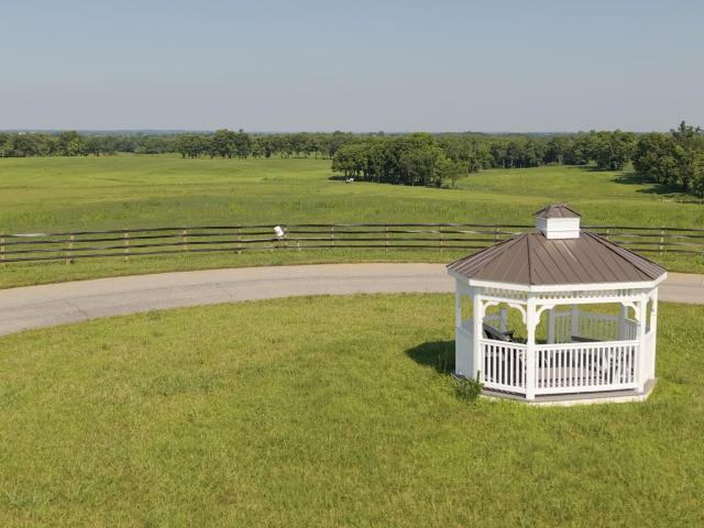Land for sale in Versailles