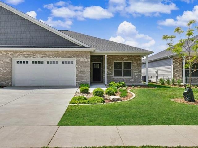 Condo for sale in Fairbury, Illinois