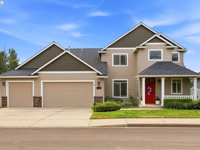 House for sale in La Center, Clark County