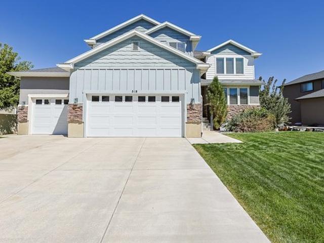 House for sale in Saratoga Springs, Utah