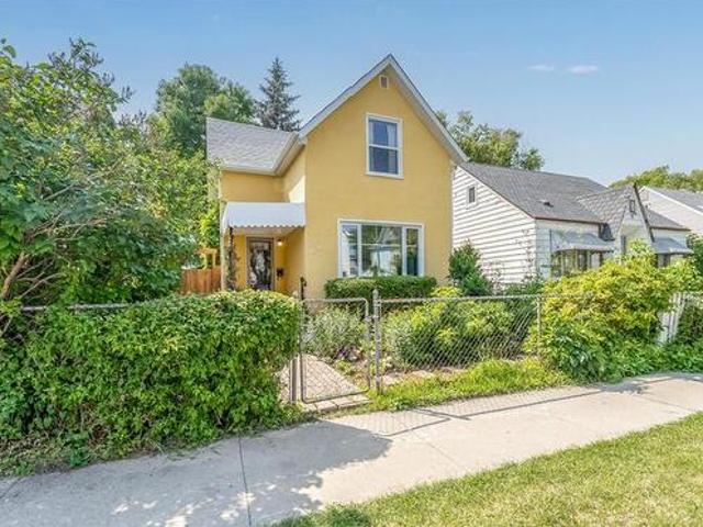 House for sale in Spence, Winnipeg