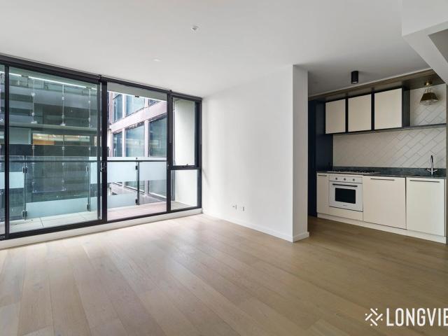 Apartment for rent in Carlton & United Beverages Brewery, Melbourne