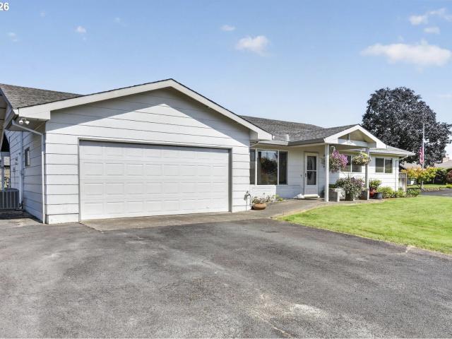 House for sale in Oregonia