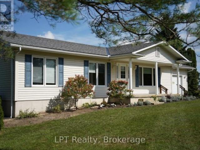 House for sale in Ontario