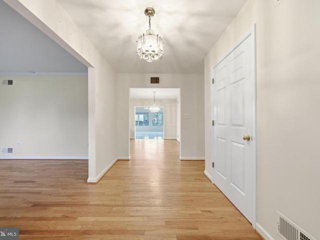 House for sale in Crisfield, Maryland