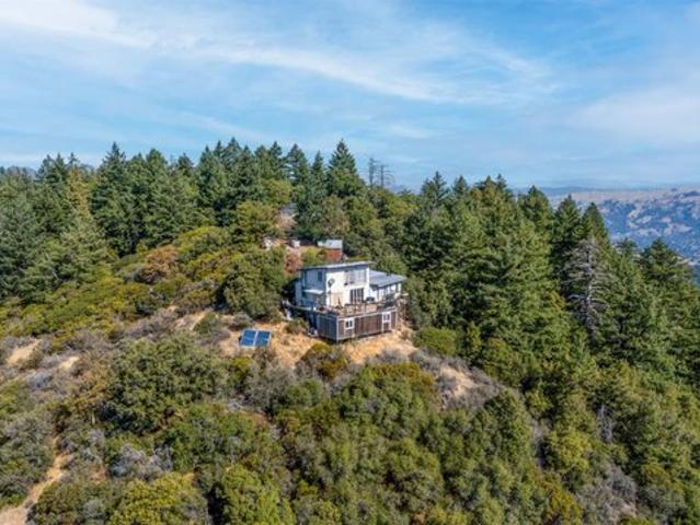 House for sale in Laytonville, California