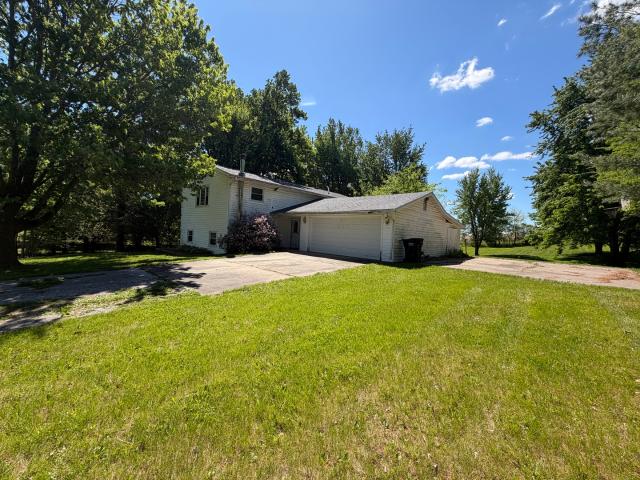 House for sale in Dixon, Iowa