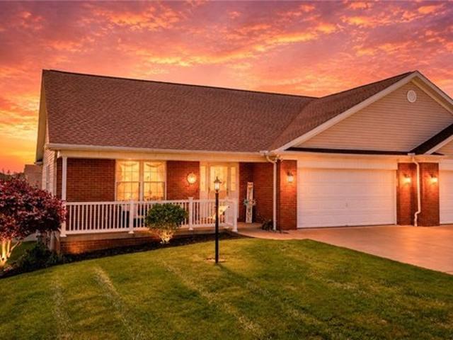 Townhouse for sale in Belmont, Ohio