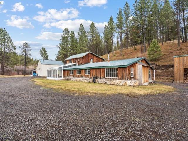 House for sale in Oregonia
