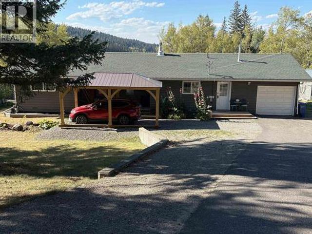 House for sale in 108 Mile Ranch, British Columbia