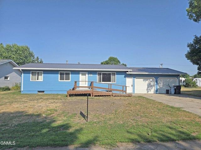 House for sale in Steele, North Dakota