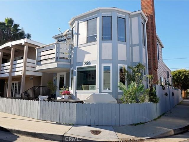 Condo for sale in Corona Del Mar, California