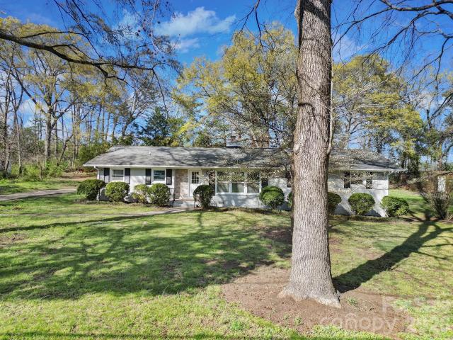 House for sale in Mecklenburg, North Carolina