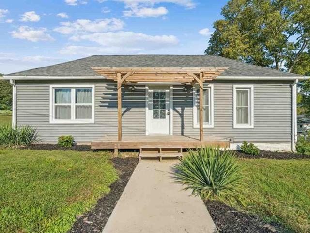 House for sale in Linn, Iowa