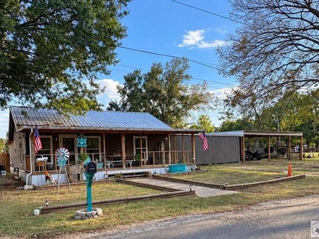 House for sale in Maud, Bowie County