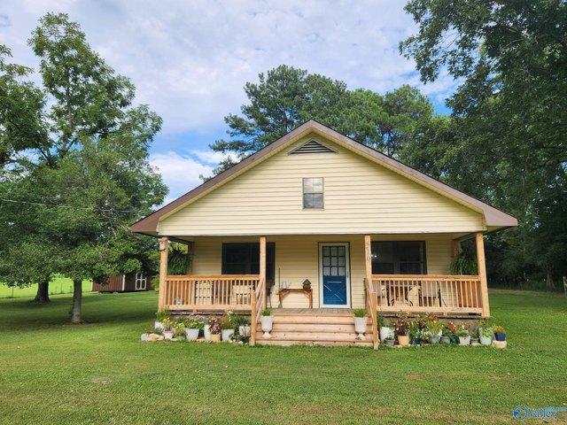House for sale in Valley Head, Alabama