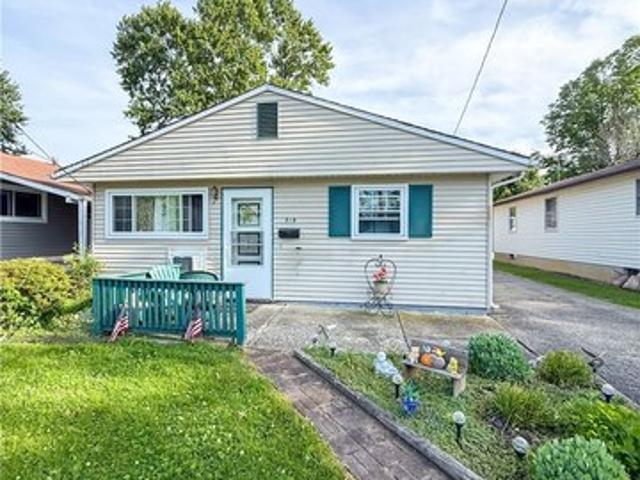 House for sale in Elyria, Ohio