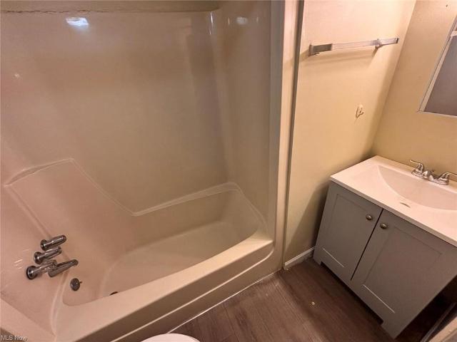 Apartment for rent in Highland Square, Akron