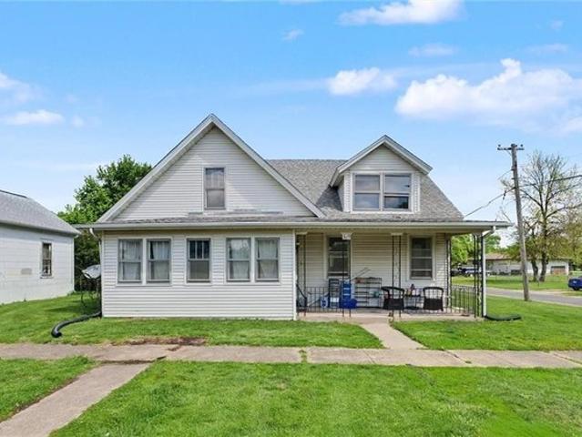 House for sale in Farmer City, Illinois