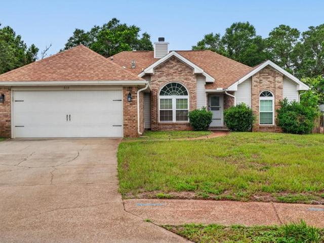 House for sale in Mary Esther, Florida