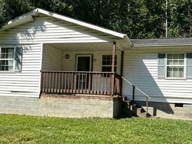 House for sale in Chapmanville, West Virginia