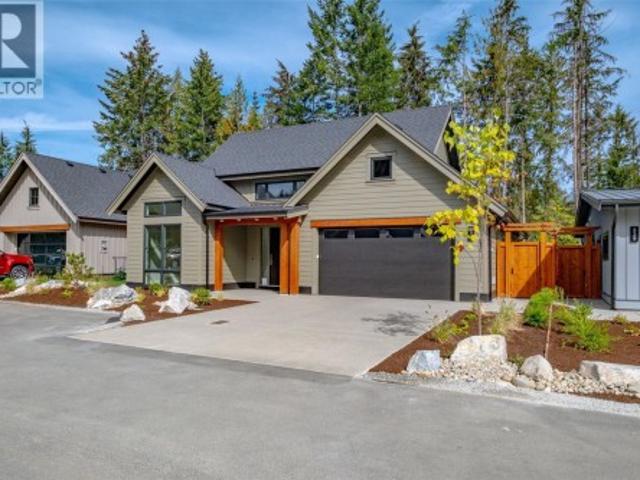 House for sale in Qualicum Beach, British Columbia