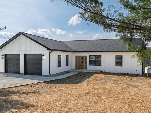 House for sale in Williamstown, Kentucky