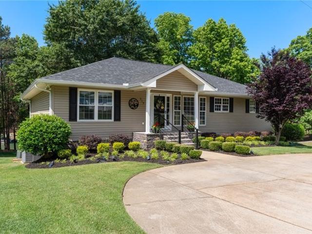 House for sale in Starr, South Carolina