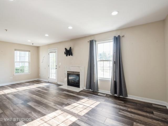 Townhouse for sale in Mundelein
