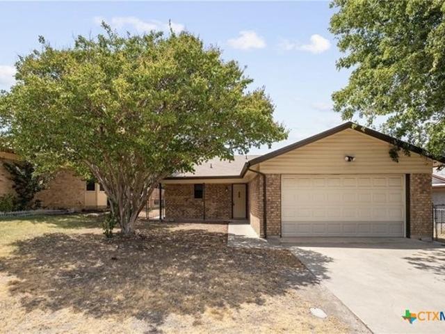 House for sale in Briggs, Texas