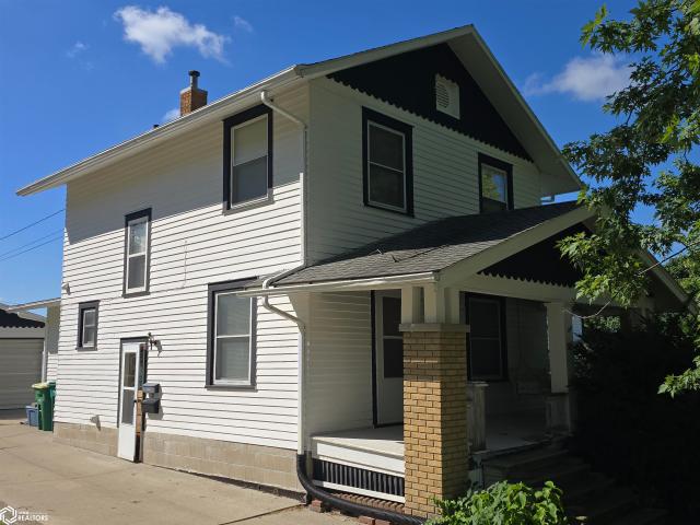 House for sale in Creston, Iowa