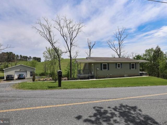 House for sale in Pine Grove, Pennsylvania