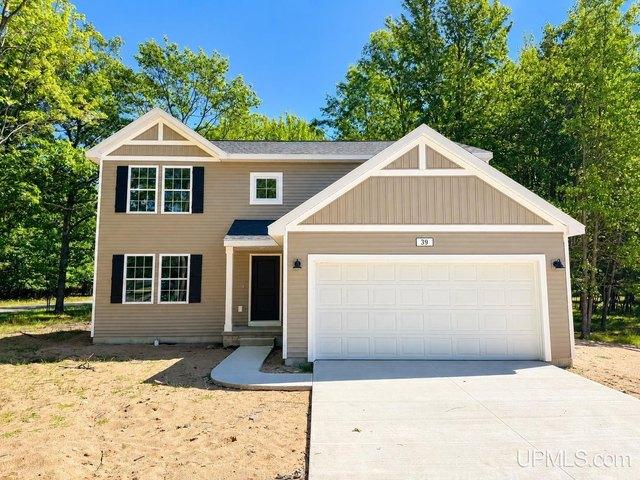House for sale in Escanaba, Delta County