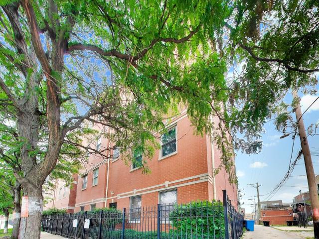 Condo for sale in Chicago Park, Illinois