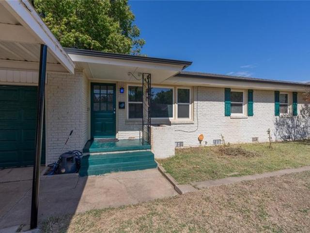 House for sale in Moore, Cleveland County