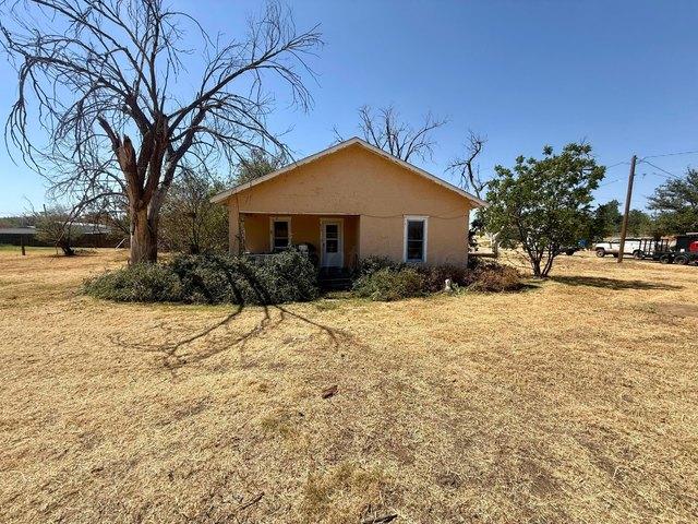 House for sale in Clarendon, Texas