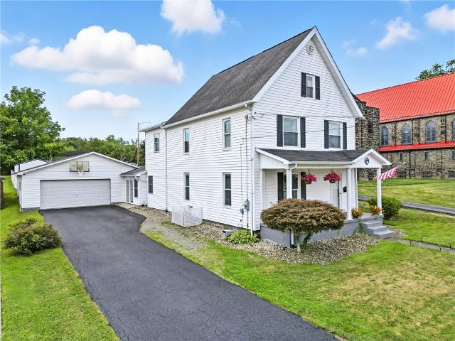 House for sale in Mercer, Pennsylvania