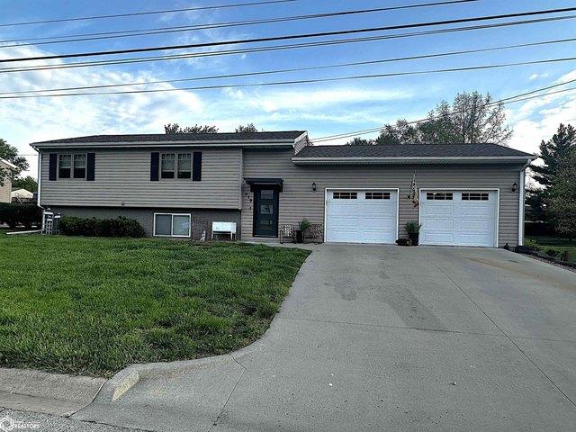 House for sale in Clarinda, Iowa