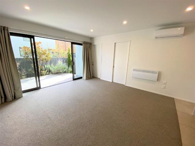 Townhouse for rent in Saint Albans, Linwood-Central-Heathcote Community
