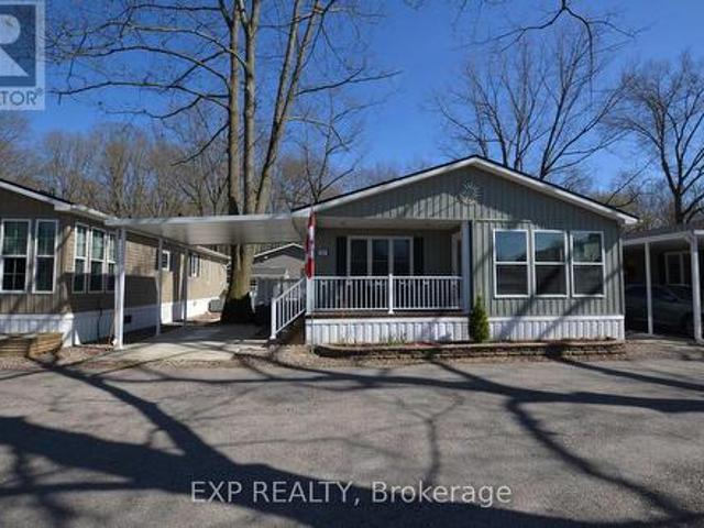 House for sale in Strathroy-caradoc, Ontario