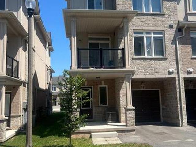 Townhouse for rent in Ancaster, Ontario