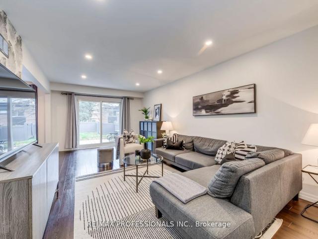 Condo for sale in Woburn, Ontario