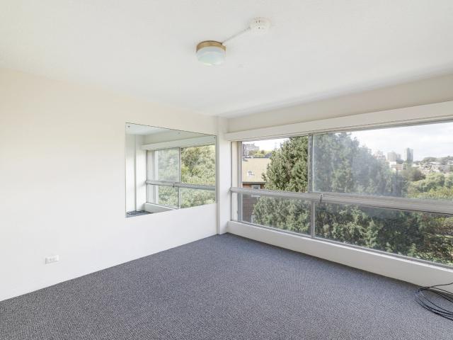 Granny Flat for rent in Rushcutters Bay, Sydney