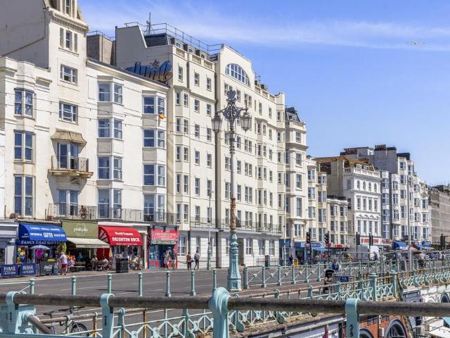 Apartment for rent in Brunswick, Brighton