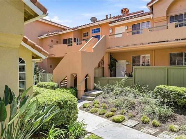 Condo for sale in Irvine, California