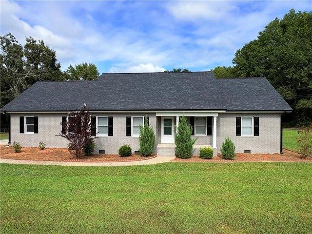 House for sale in Winder, Barrow County