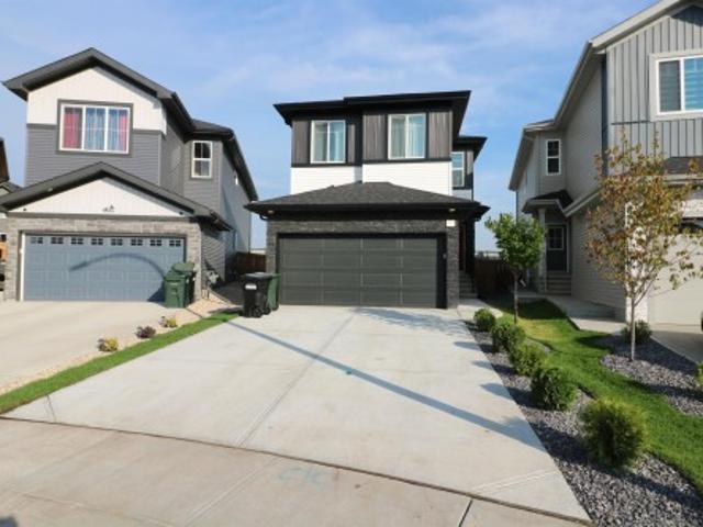 House for sale in Spruce Grove, Alberta