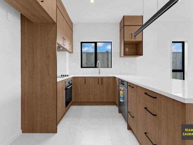 House for sale in Awhitu