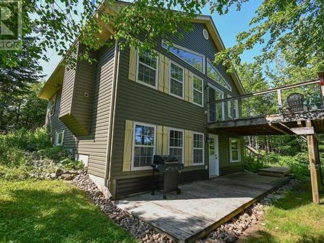 House for sale in Hatchet Lake, Nova Scotia